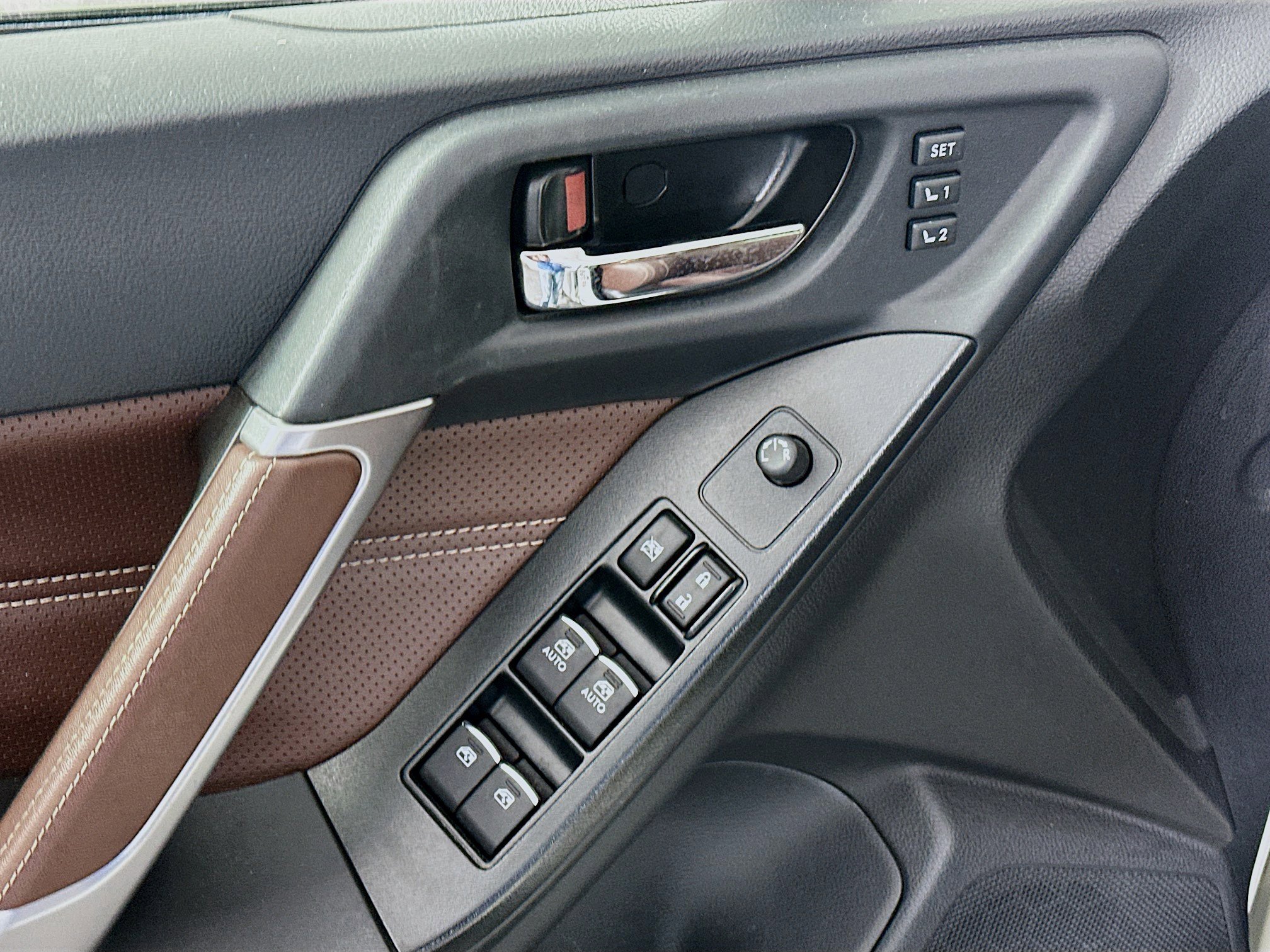 Used 2017 Subaru Forester 2.5i Touring w/ Protection Package #2 image 15