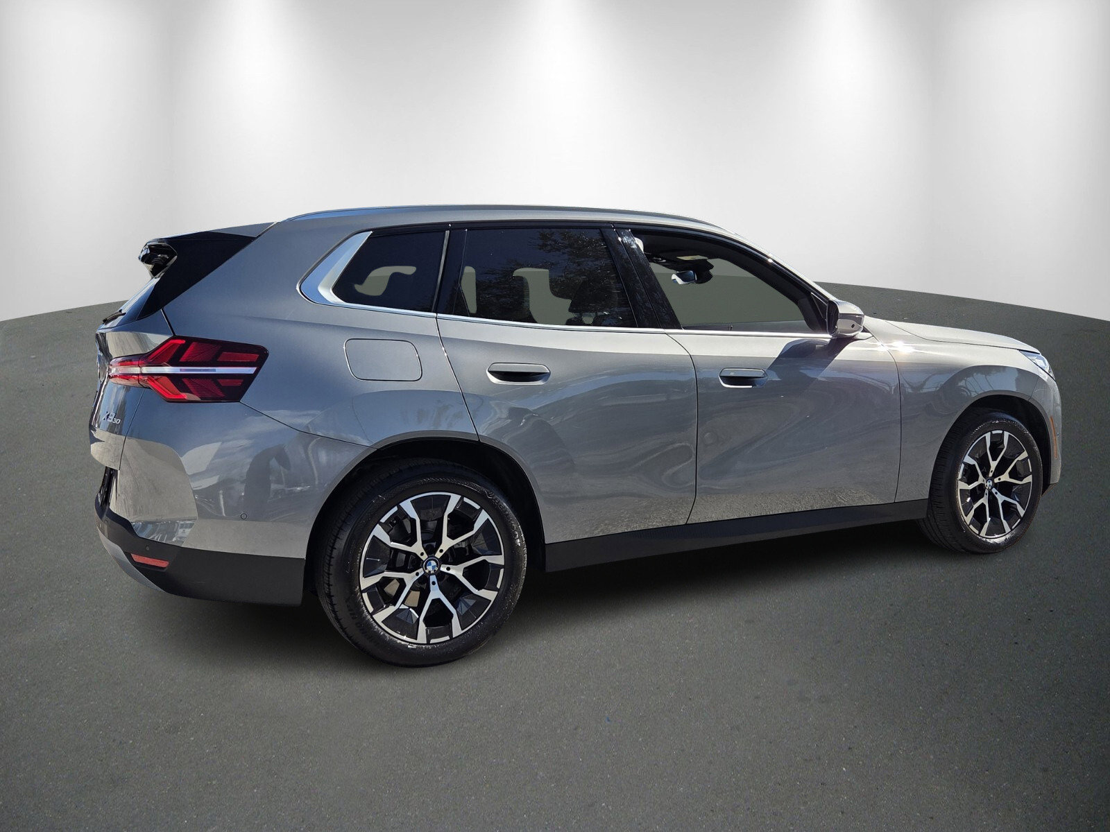 Certified 2025 BMW X3 xDrive30i w/ Premium Package image 7