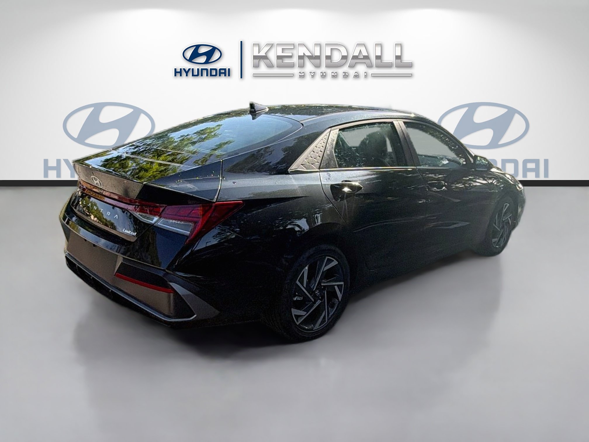New 2026 Hyundai Elantra Limited FWD image 6