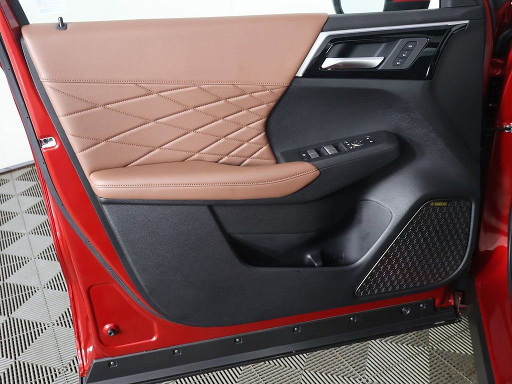 New 2025 Mitsubishi Outlander SEL image 30