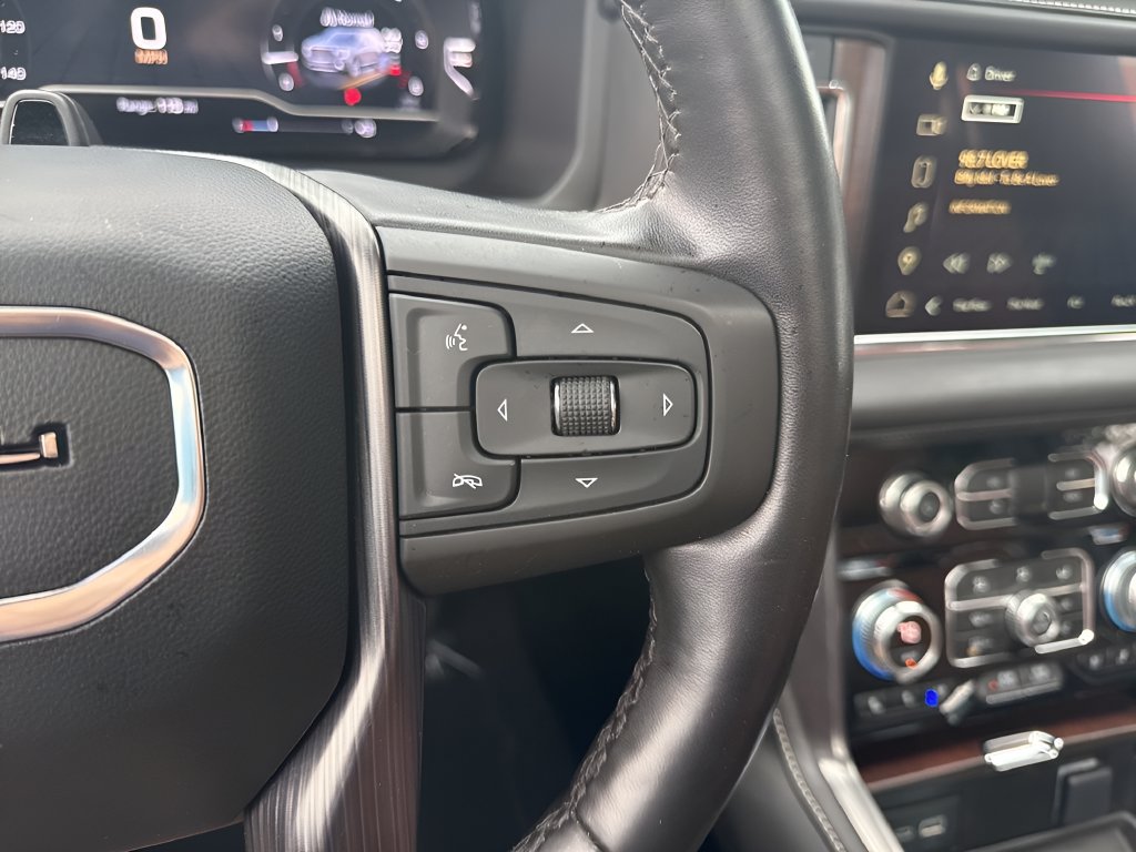 Used 2023 GMC Yukon XL Denali Ultimate w/ LPO, Floor Liner Package AWD/4WD image 30