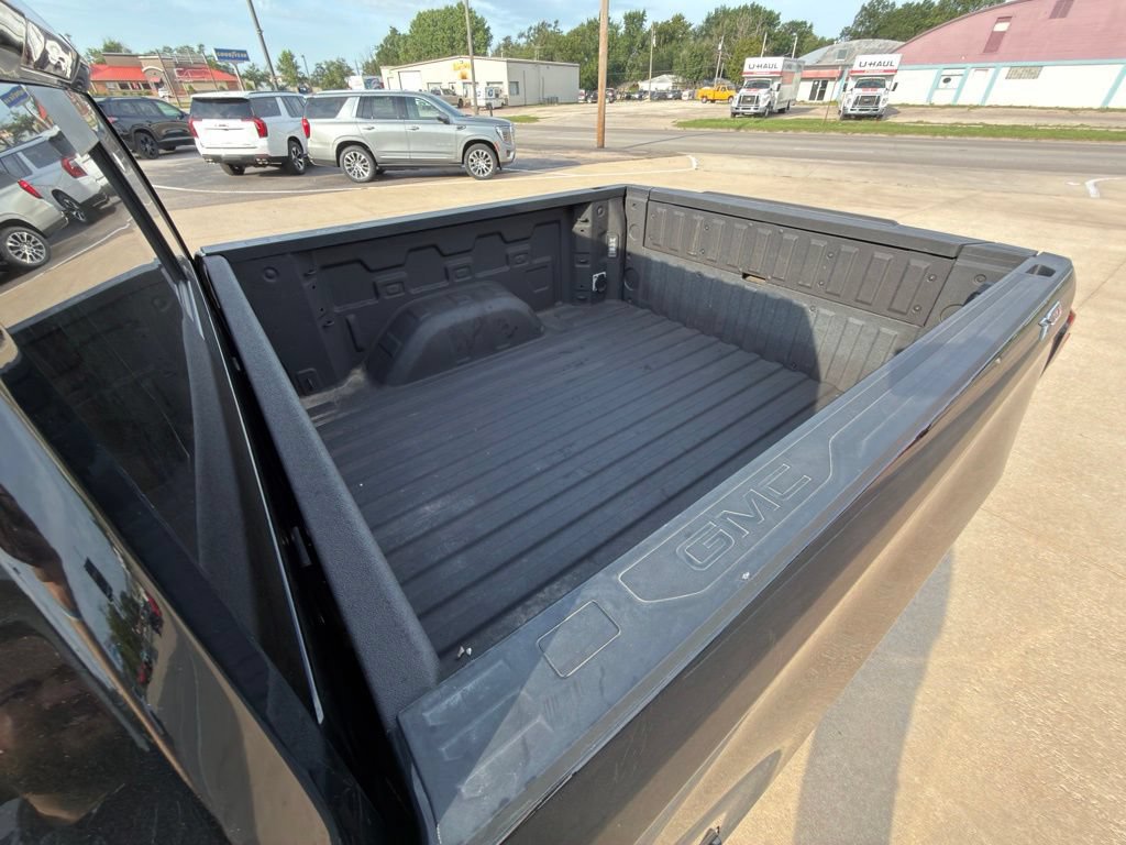 Used 2024 GMC Sierra 1500 SLT w/ SLT Premium Plus Package AWD/4WD image 14