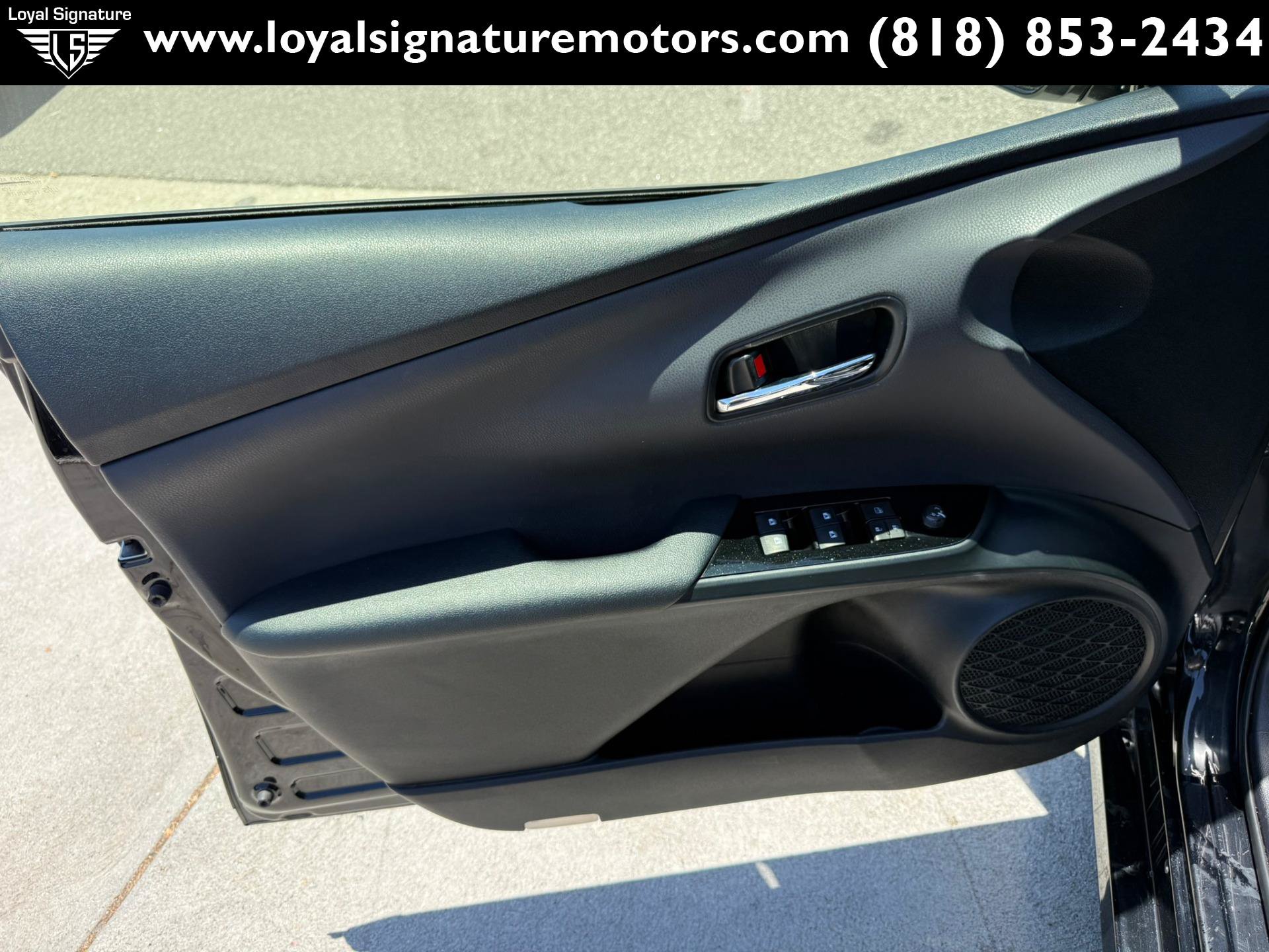Used 2018 Toyota Prius Two w/ Prius Two Safety Plus Package FWD image 20
