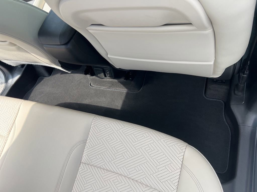 Used 2022 Buick Encore GX Essence w/ Advanced Technology Package image 51