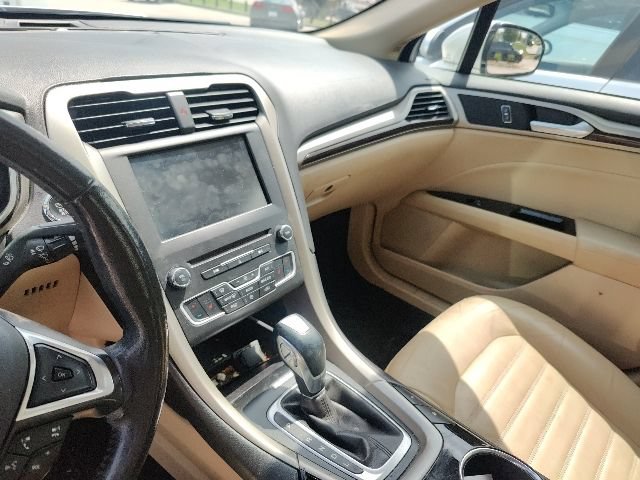 Used 2016 Ford Fusion Energi SE FWD image 24