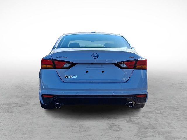 Used 2024 Nissan Altima 2.5 SR w/ SR Premium Package FWD image 5