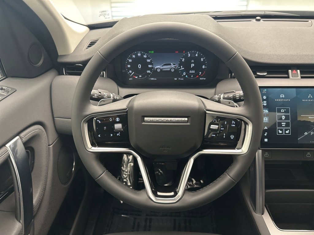 Used 2025 Land Rover Discovery Sport S image 20