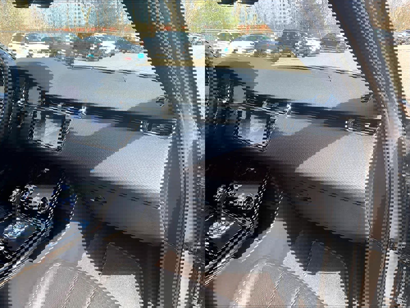 Used 2023 Land Rover Range Rover Evoque R-Dynamic S image 13