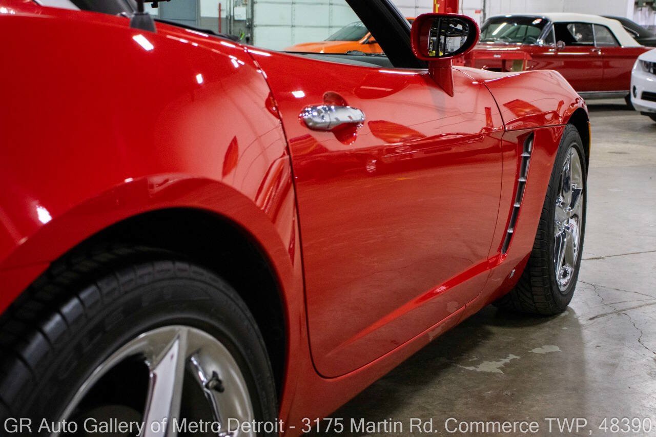 Used 2009 Saturn Sky Red Line RWD image 24
