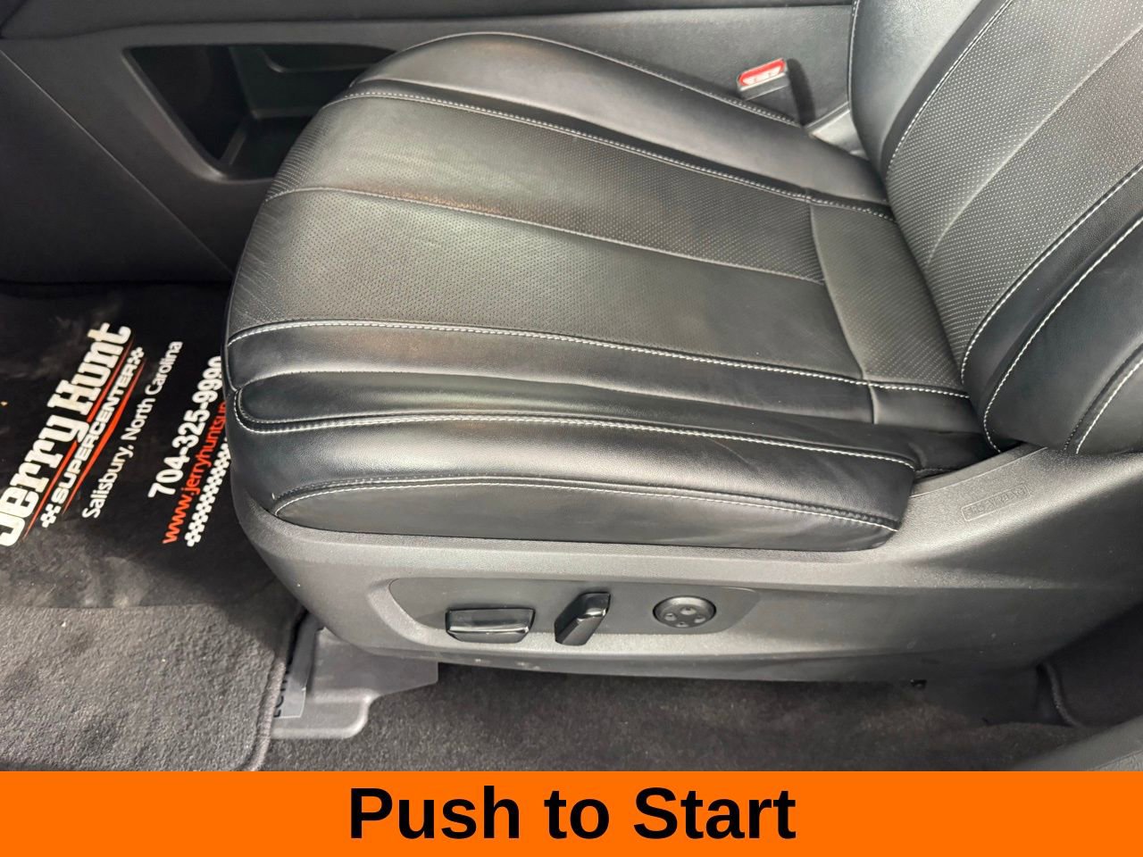 Used 2023 INFINITI QX60 Luxe w/ Performance Audio Package image 13