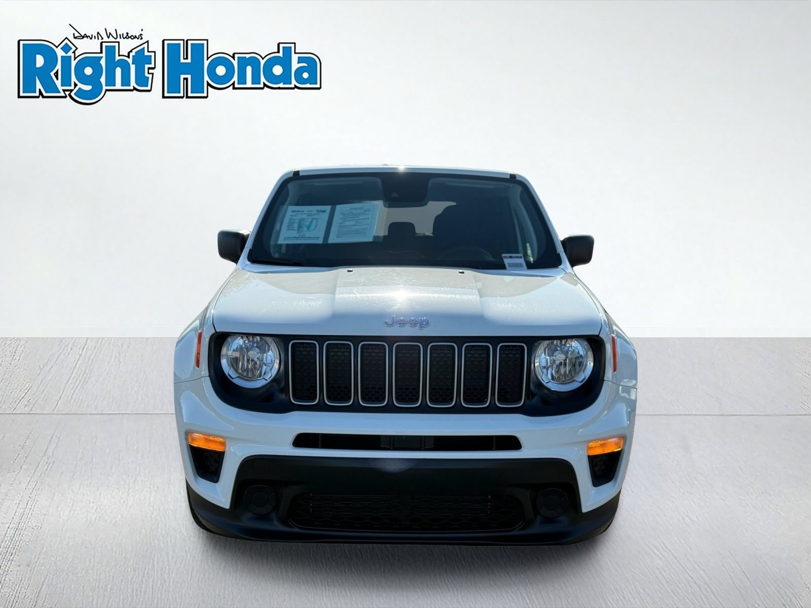 Used 2023 Jeep Renegade Latitude AWD/4WD image 5