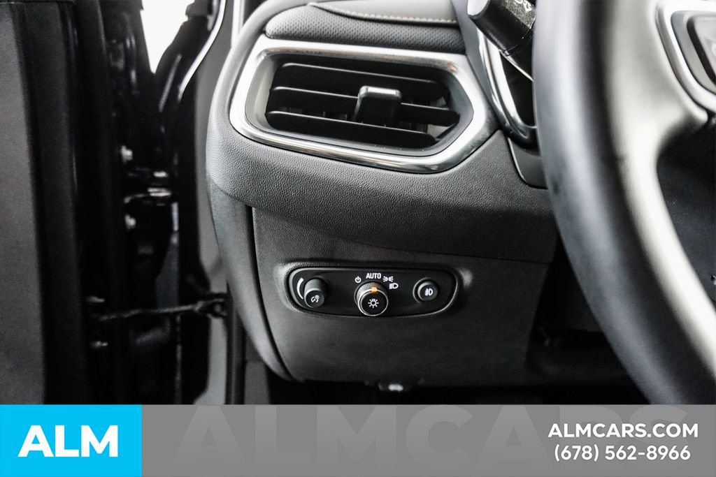 Used 2023 Chevrolet Equinox Premier FWD image 29