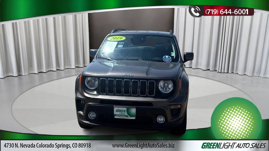 Used 2019 Jeep Renegade Latitude w/ Popular Equipment Group AWD/4WD image 8
