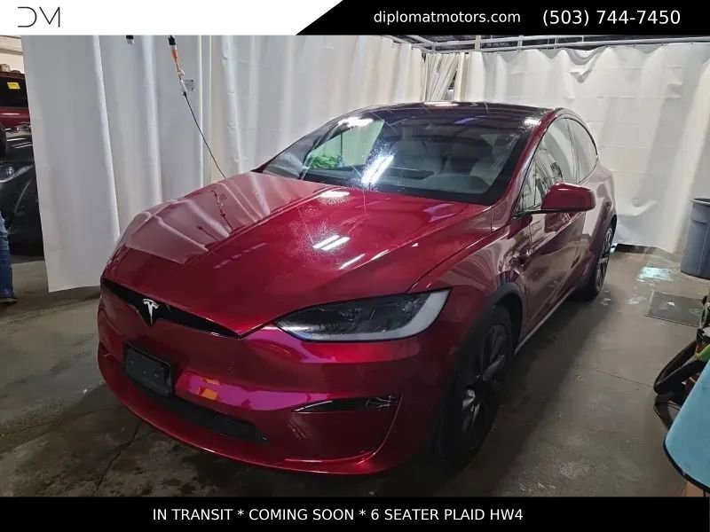 Used 2024 Tesla Model X Plaid image 1