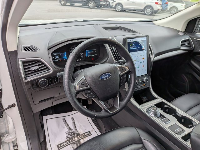 Certified 2024 Ford Edge SEL w/ Convenience Package AWD/4WD image 8