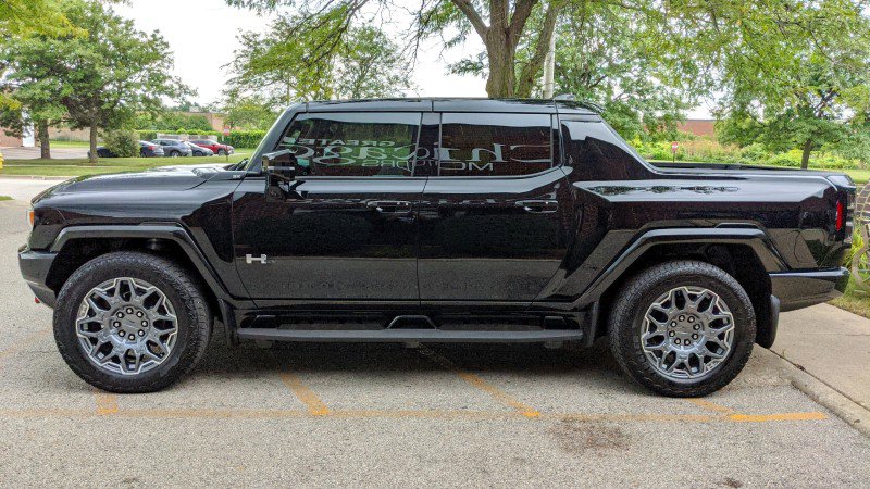 Used 2025 GMC Hummer EV 3X w/ LPO, Sport Package image 4