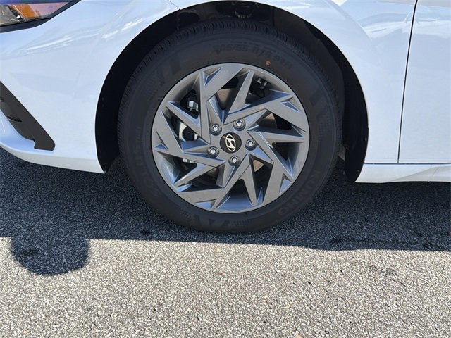 New 2026 Hyundai Elantra Blue image 11