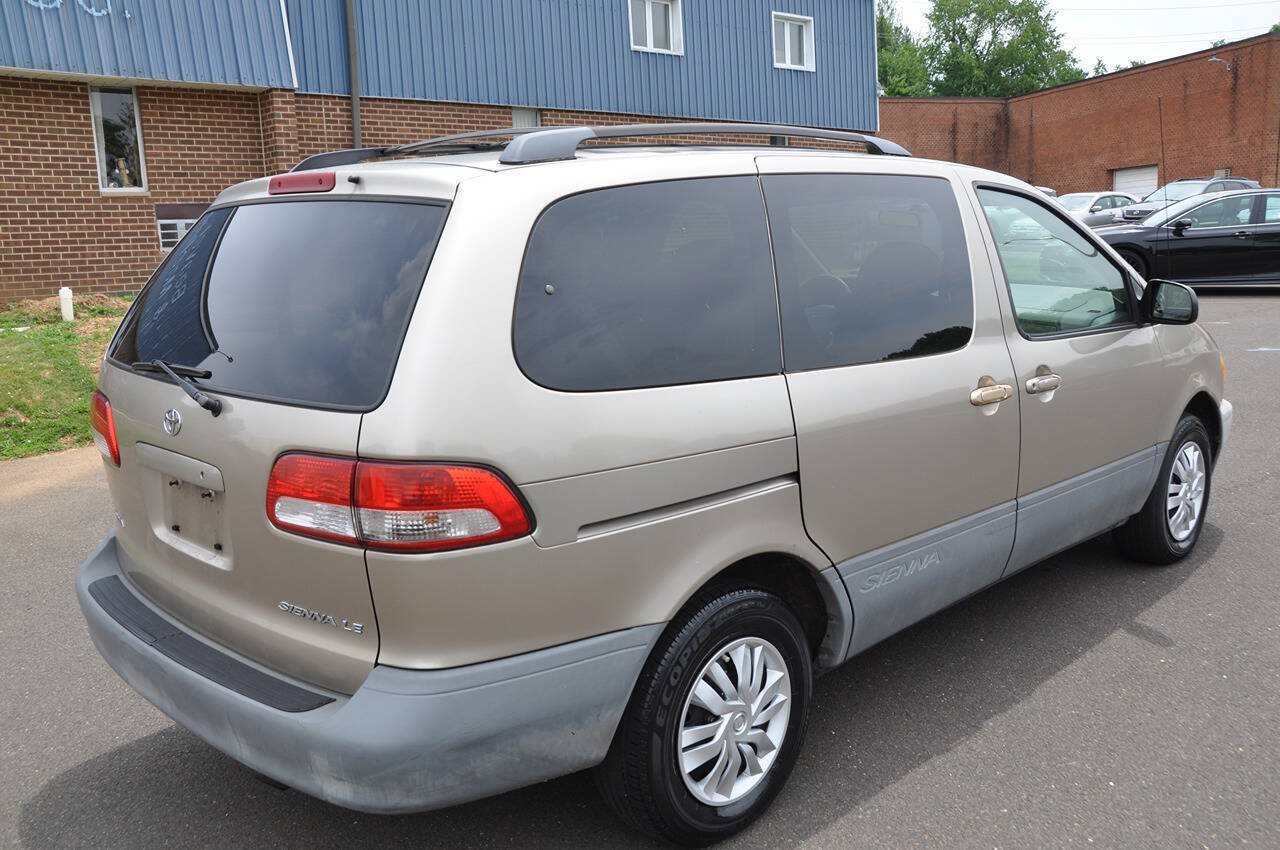 Used 2002 Toyota Sienna LE FWD image 6