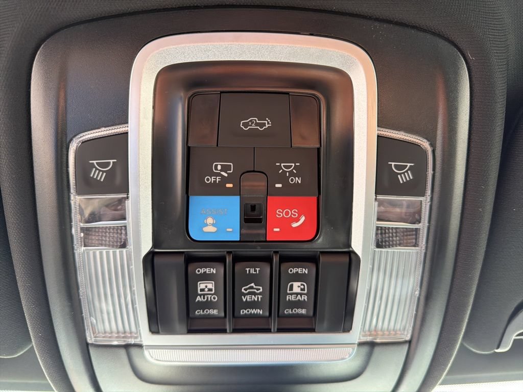 New 2026 RAM 3500 Laramie AWD/4WD image 49