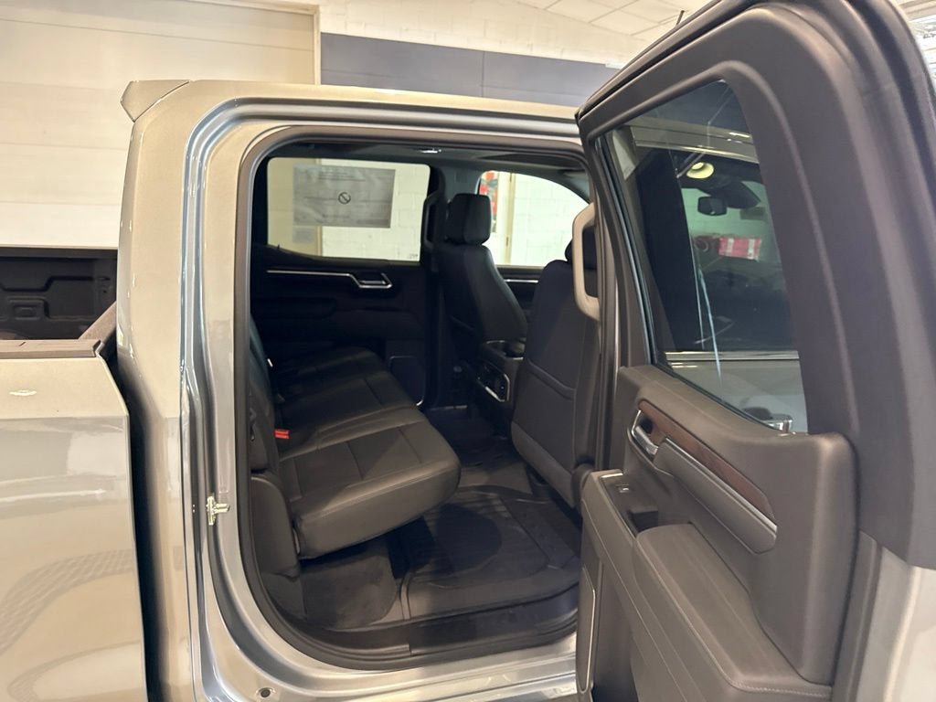 New 2026 GMC Sierra 1500 SLT w/ SLT Premium Plus Package AWD/4WD image 16