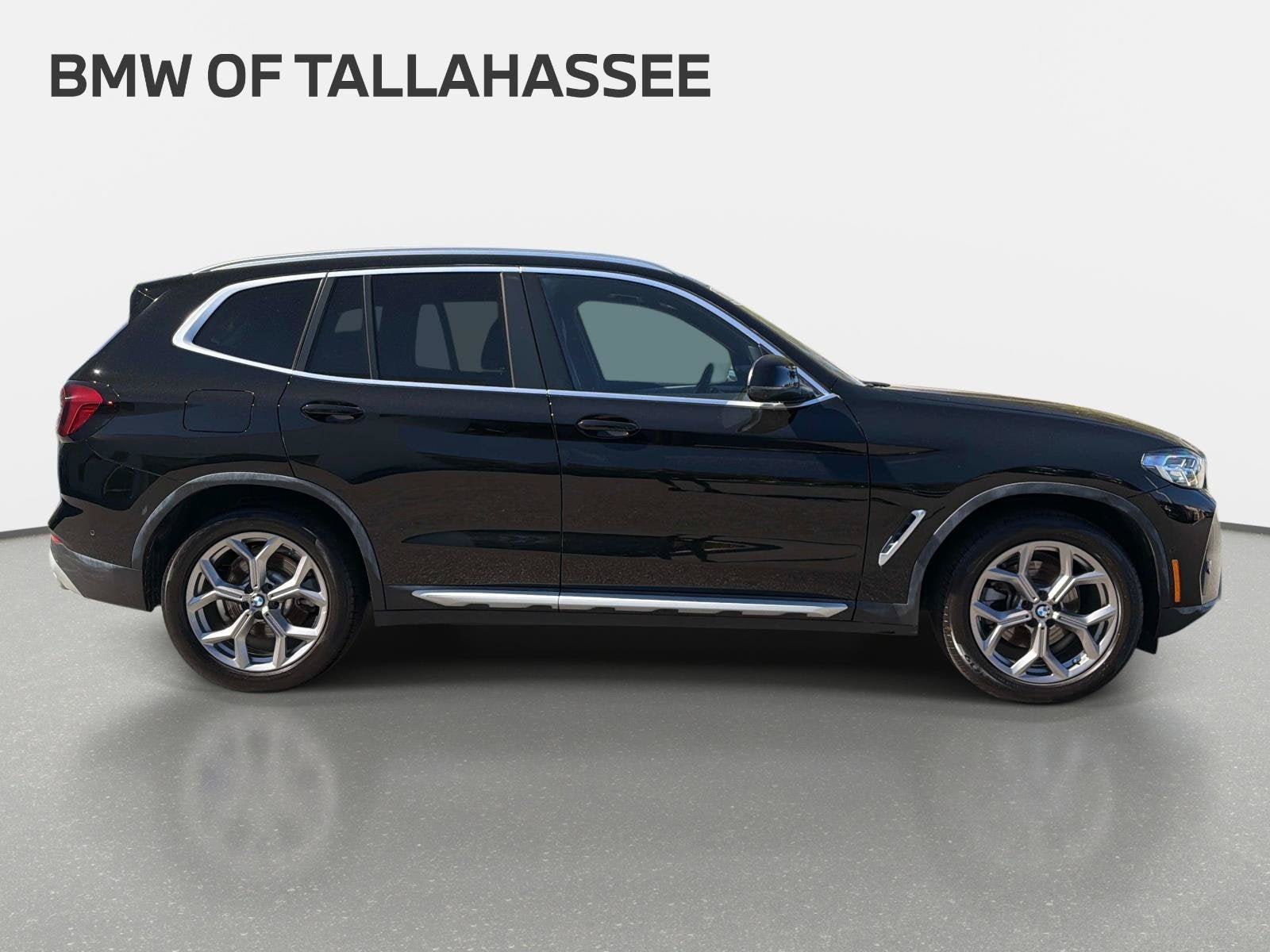Used 2024 BMW X3 xDrive30i w/ Convenience Package w/ZPA AWD/4WD image 4