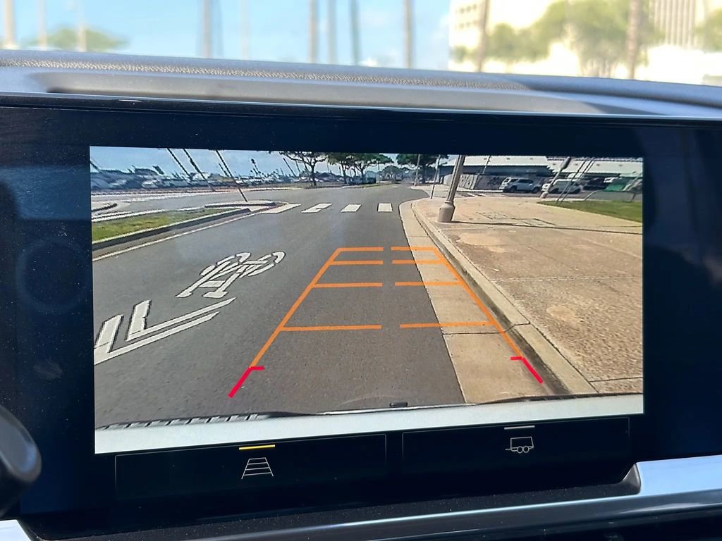 Used 2025 Chevrolet Silverado 1500 LT image 17