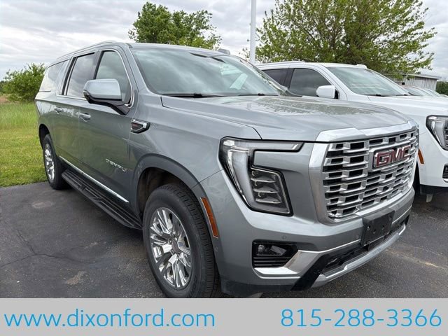 Used 2025 GMC Yukon XL Denali AWD/4WD image 8