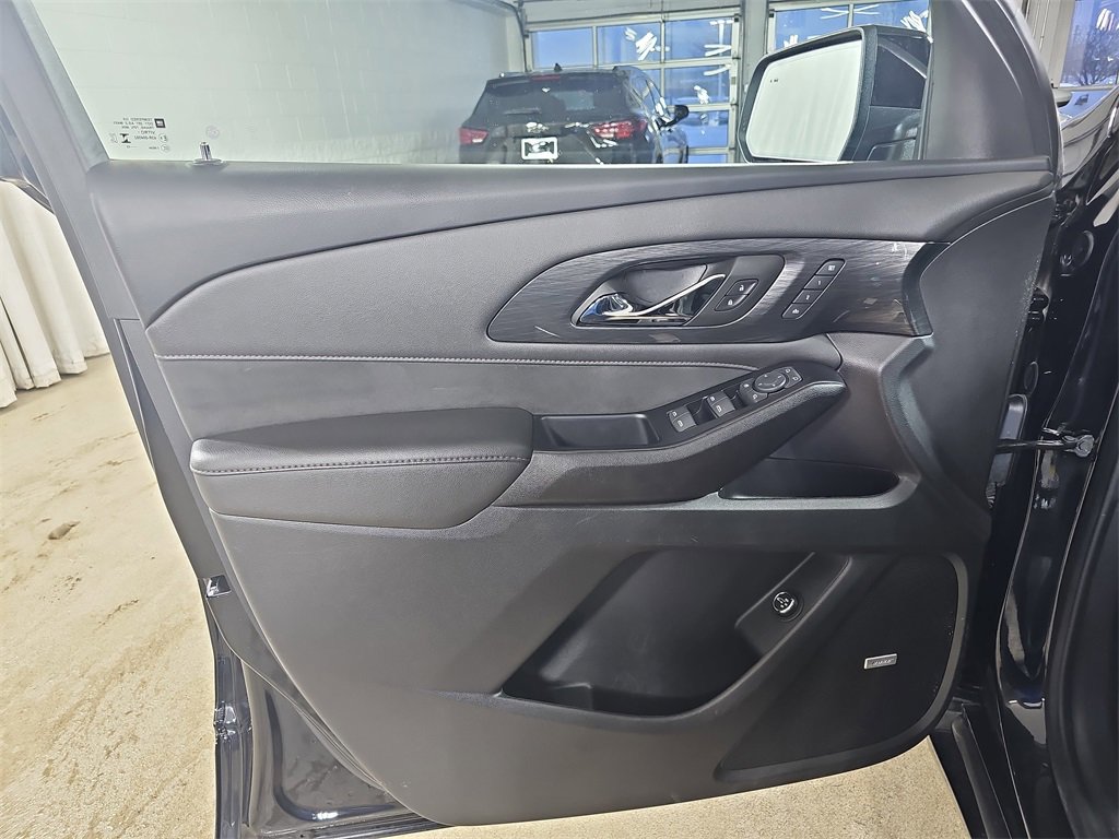 Certified 2023 Chevrolet Traverse High Country w/ LPO, Floor Liner Package image 33