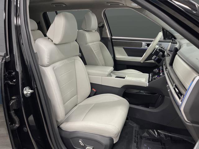 Used 2024 Hyundai Santa Fe Limited AWD/4WD image 33