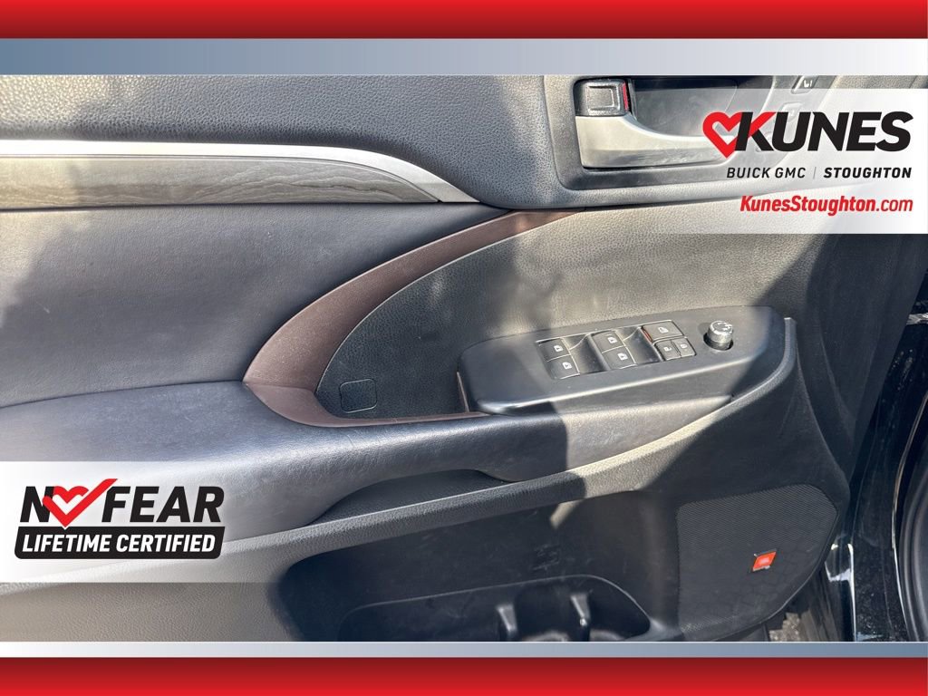 Used 2018 Toyota Highlander Limited image 19