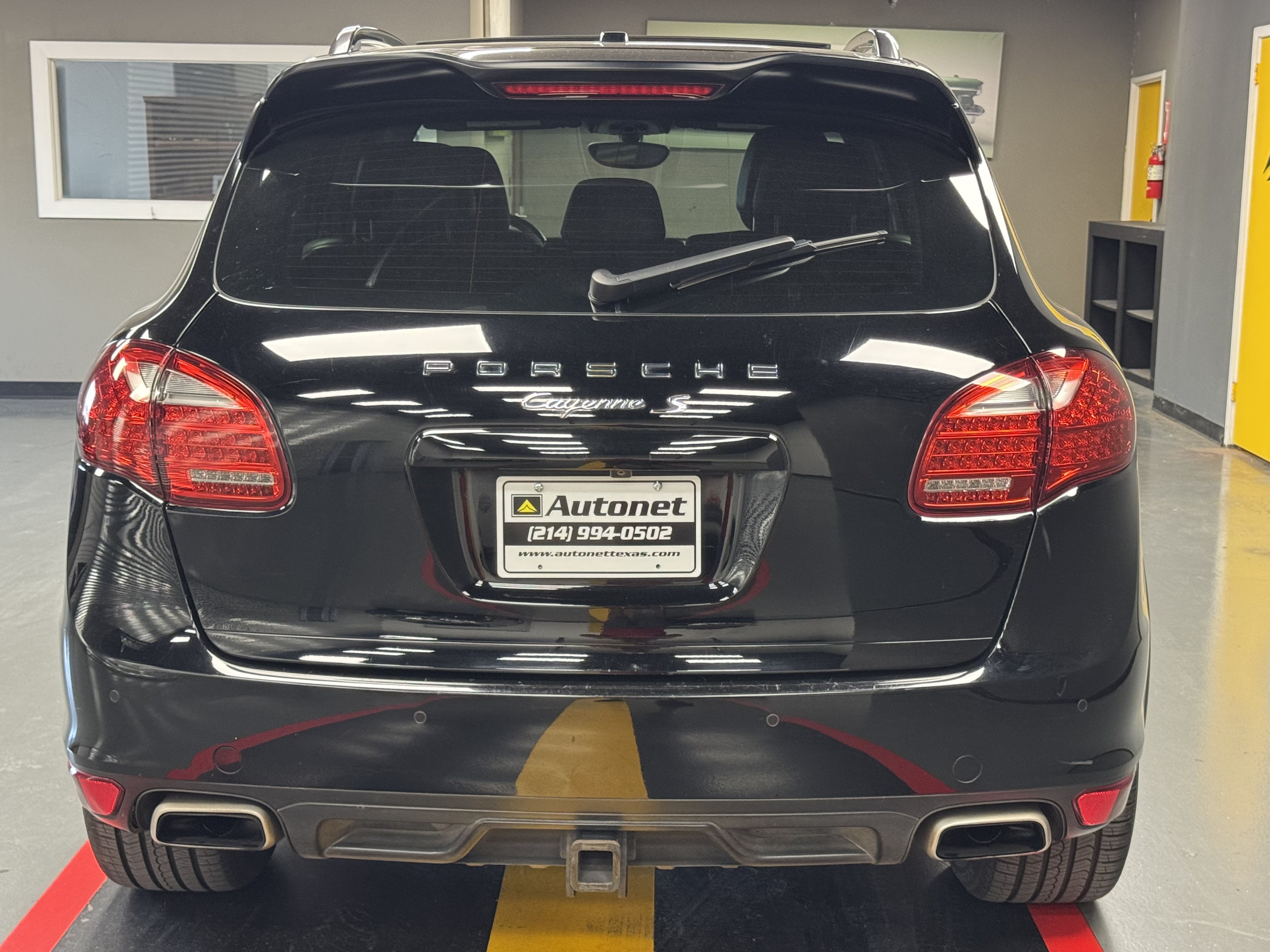 Used 2014 Porsche Cayenne S AWD/4WD image 5