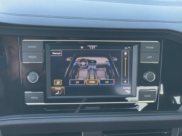 Used 2024 Volkswagen Jetta SE image 13