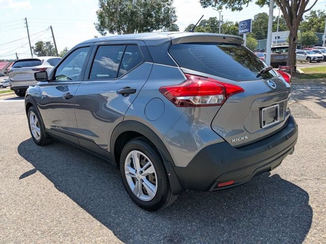 Used 2020 Nissan Kicks S FWD image 10