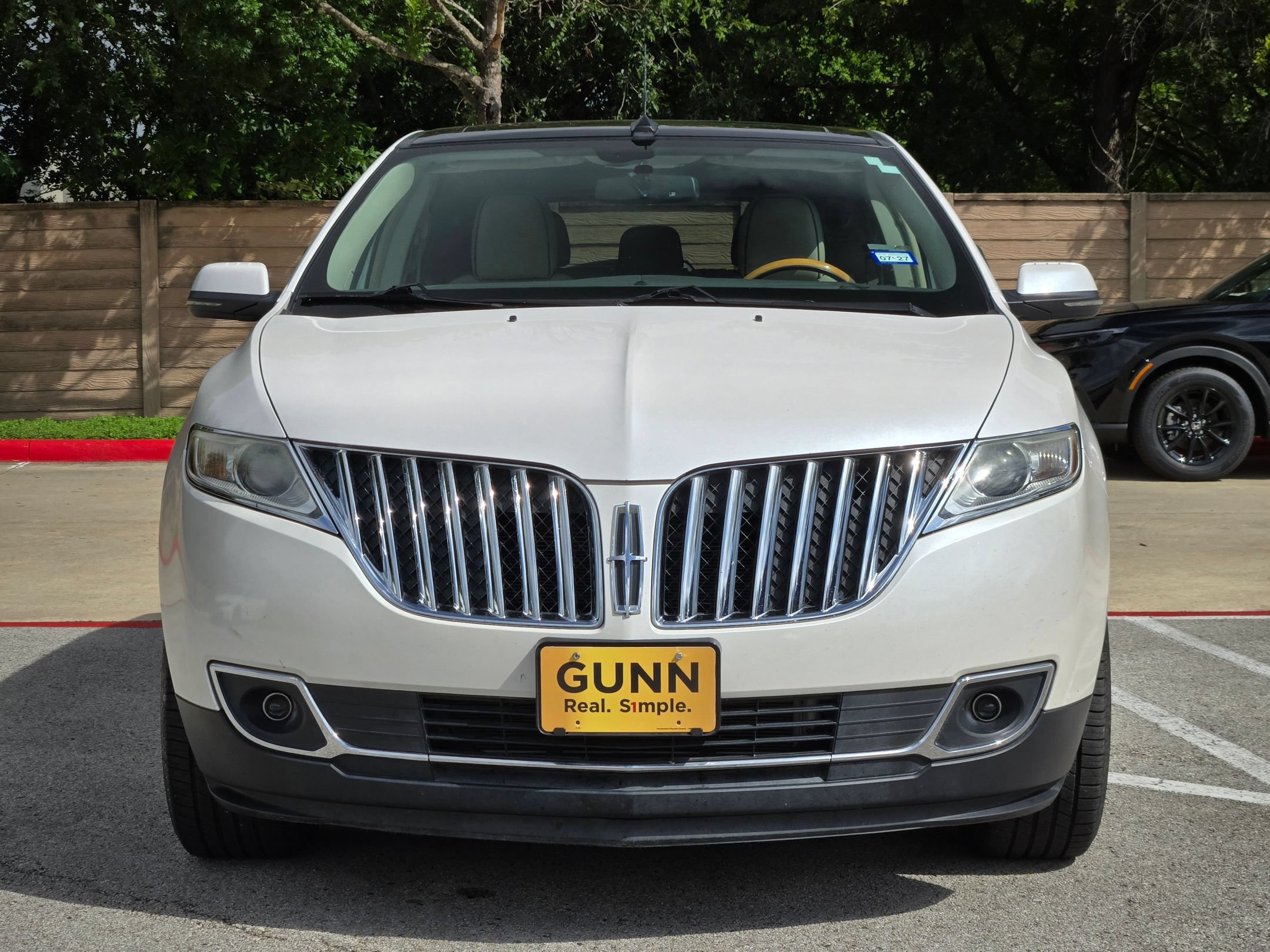 Used 2012 Lincoln MKX FWD image 8
