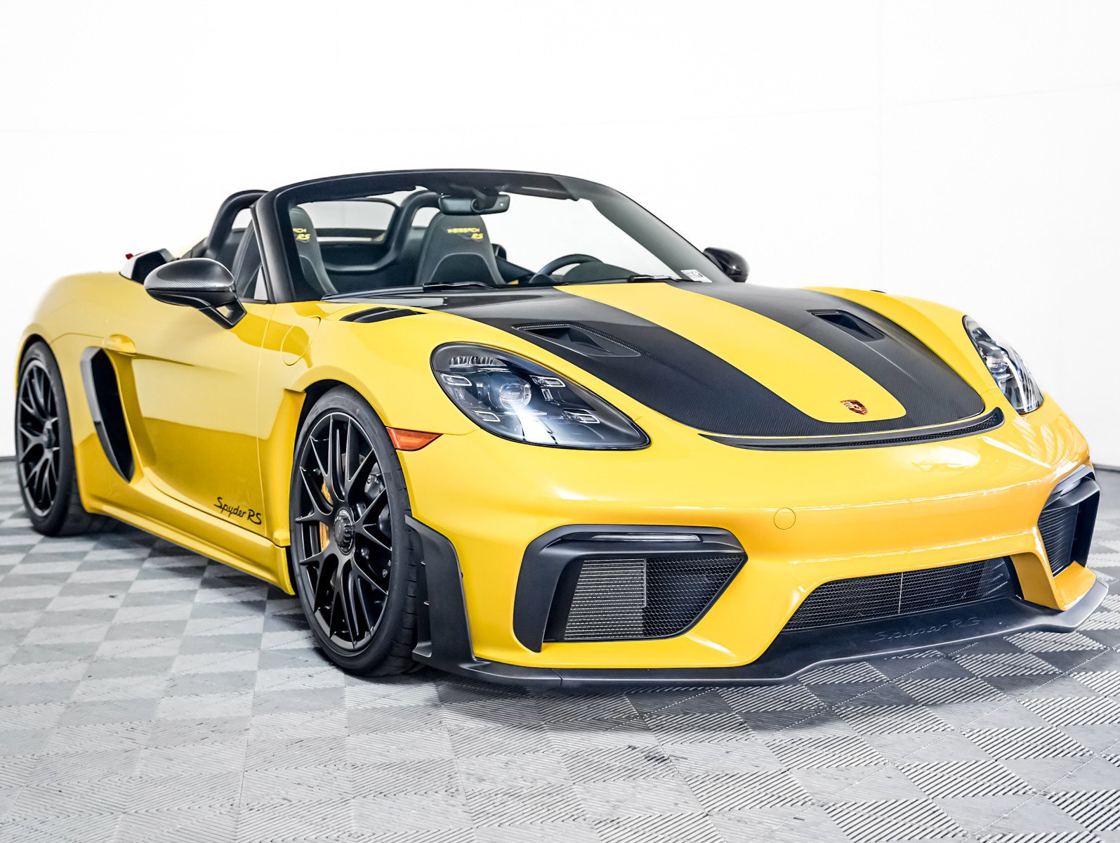 Used 2025 Porsche 718 Boxster Spyder RS image 9