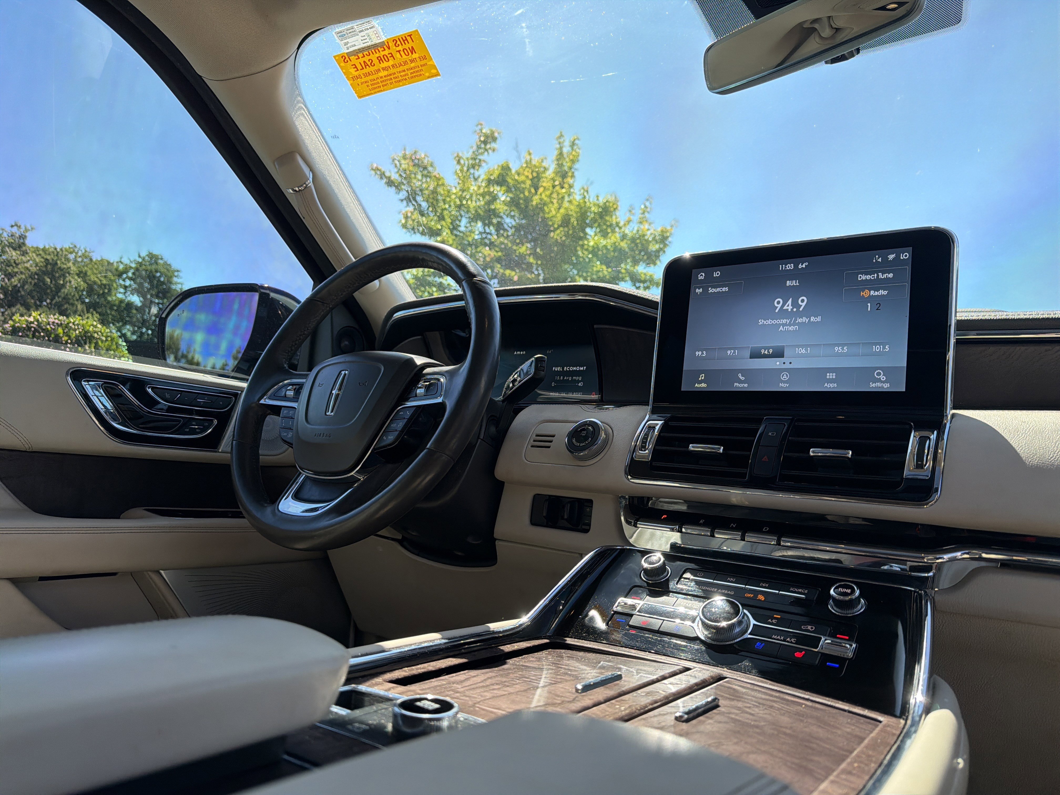 Used 2020 Lincoln Navigator L Reserve w/ Luxury Package RWD image 13