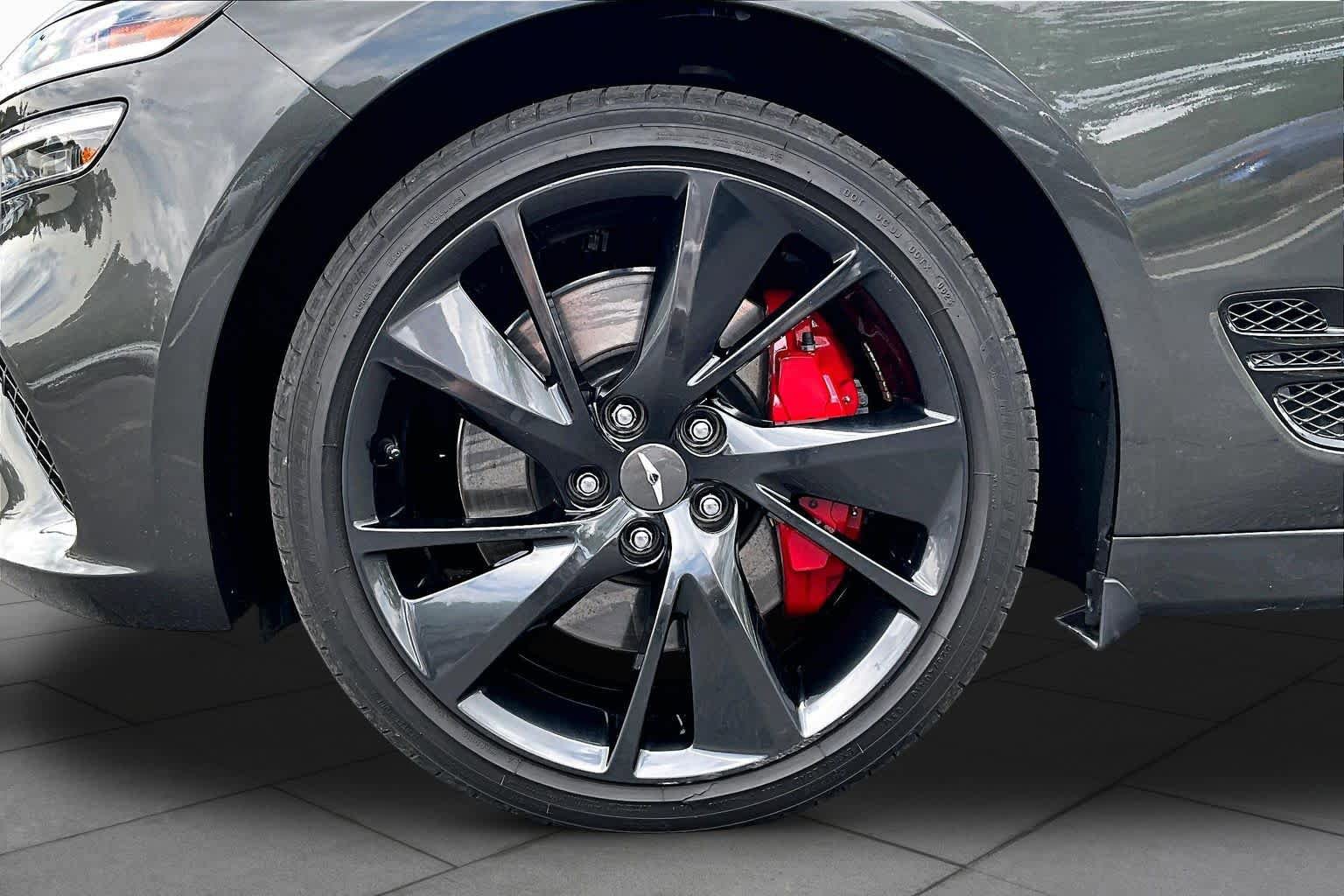 Used 2023 Genesis G70 3.3T w/ Sport Prestige Package AWD/4WD image 11