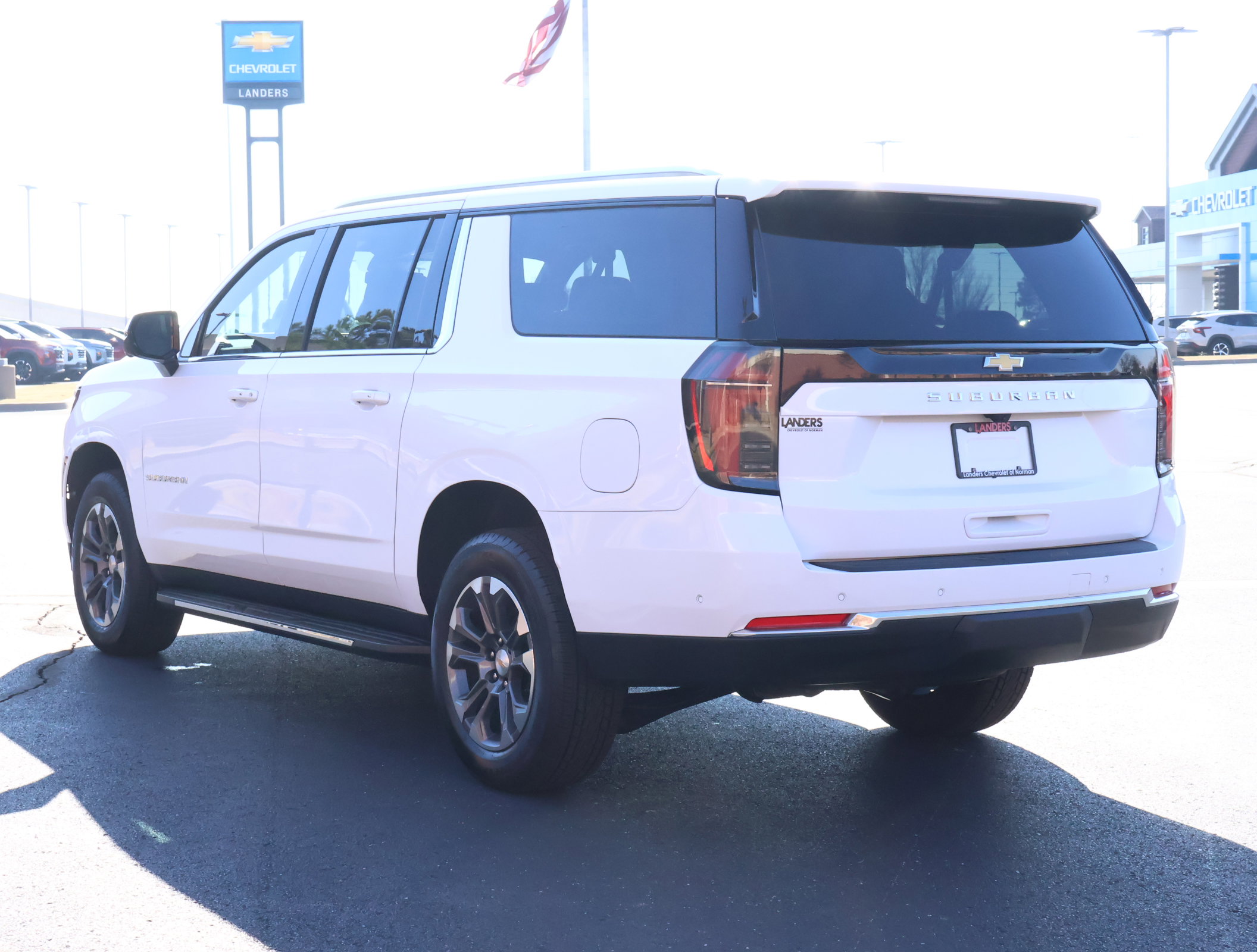 New 2026 Chevrolet Suburban LS image 5