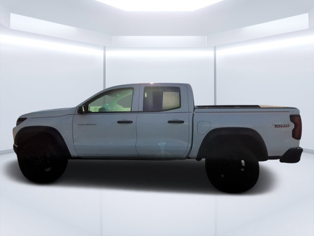 Used 2025 Chevrolet Colorado Trail Boss AWD/4WD image 6