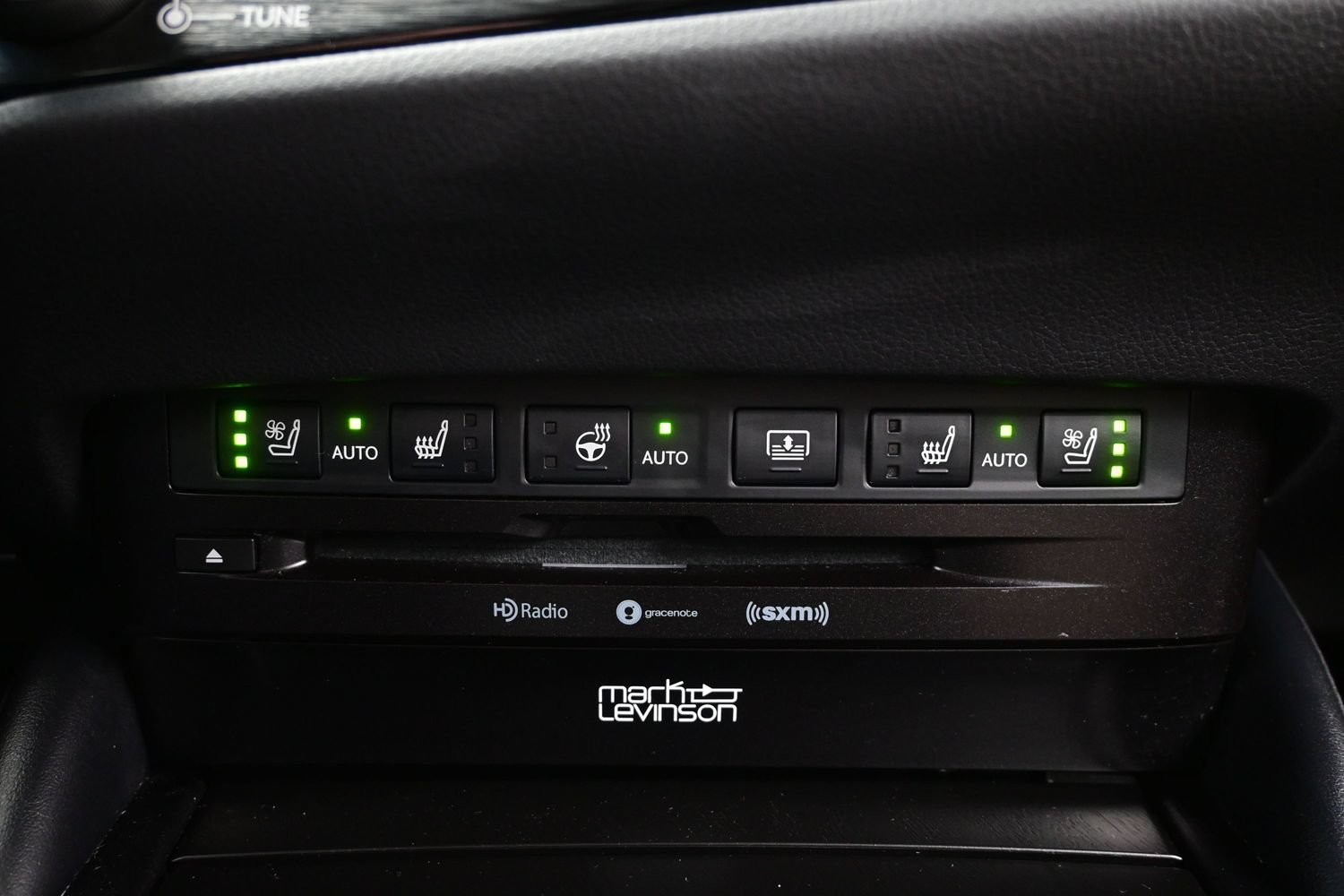 Used 2022 Lexus ES 300h w/ Luxury Package FWD image 26
