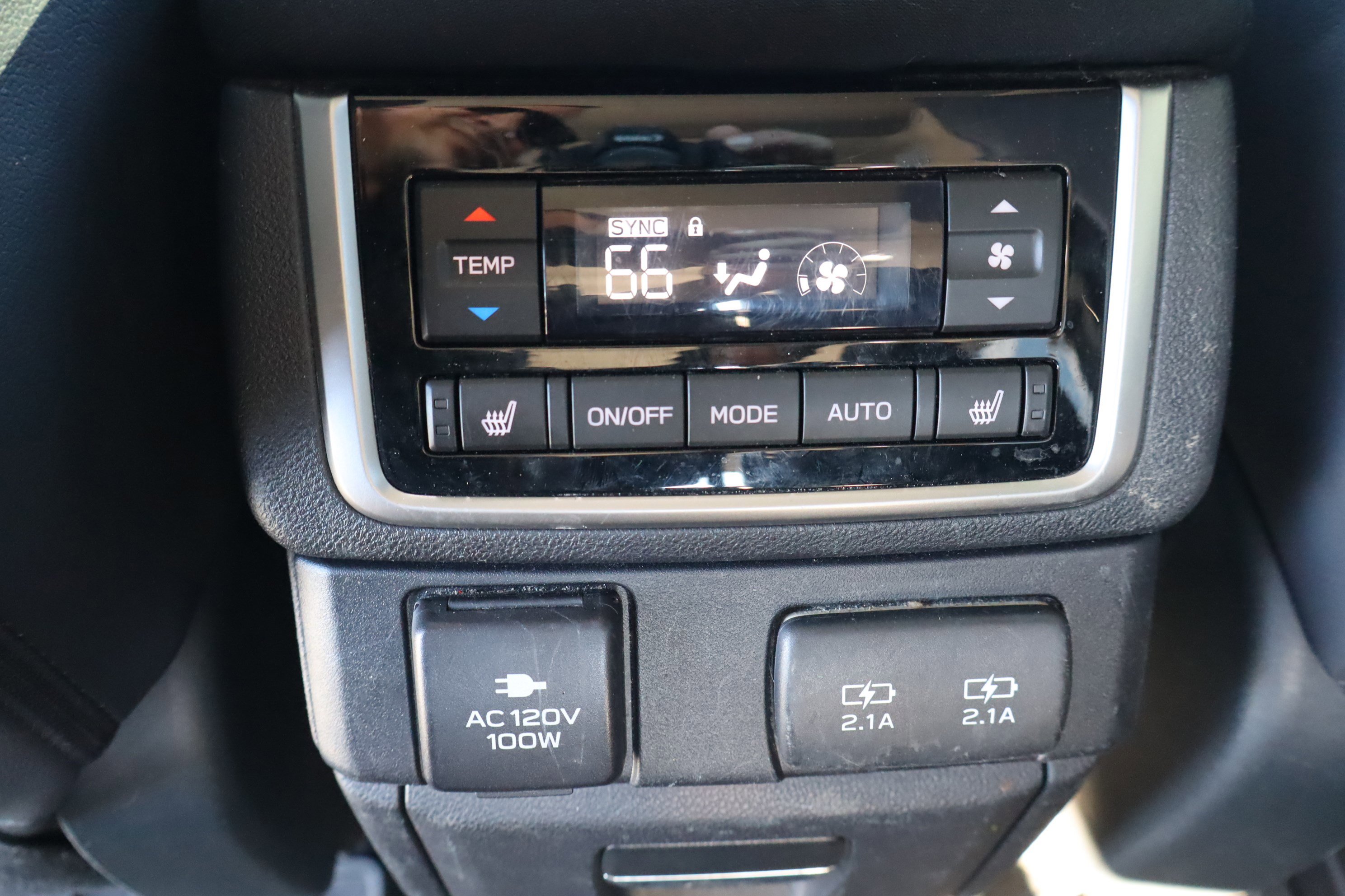 Used 2021 Subaru Ascent Touring w/ Popular Package #2A image 34