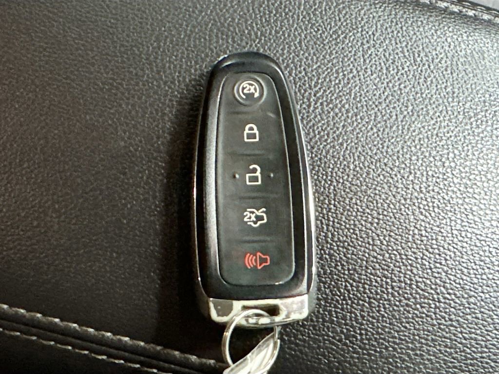 Used 2019 Ford Escape SE image 34