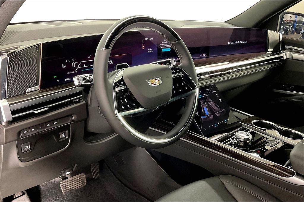 Used 2026 Cadillac Escalade 4WD image 18