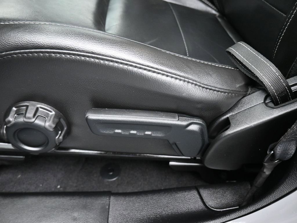 Used 2021 Jeep Wrangler Unlimited Sahara w/ Cold Weather Group image 12