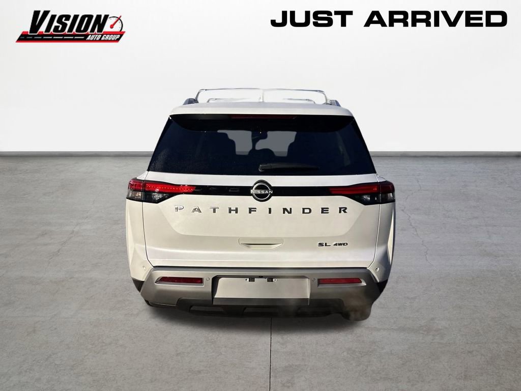 New 2025 Nissan Pathfinder SL image 6