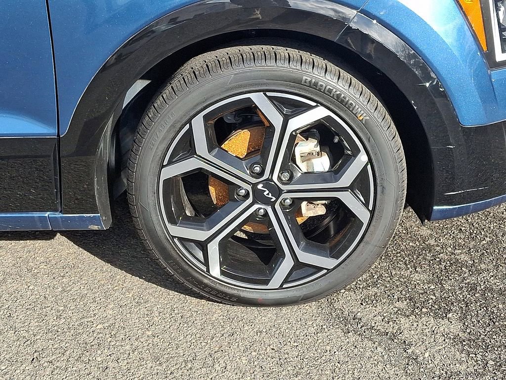 Certified 2024 Kia Niro SX Touring image 8