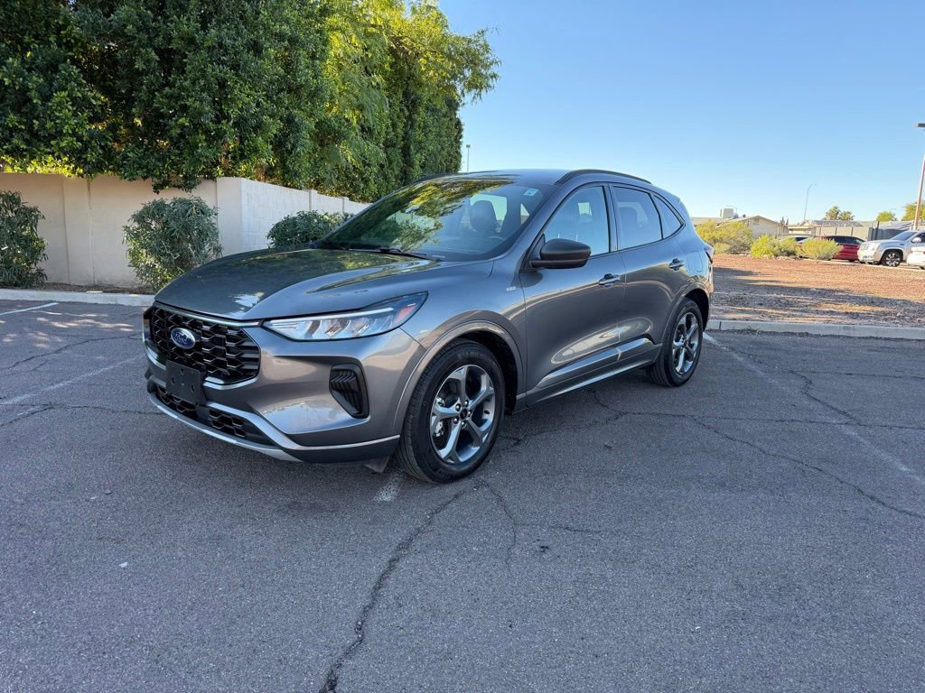 Used 2023 Ford Escape ST-Line w/ Tech Pack #1 image 5