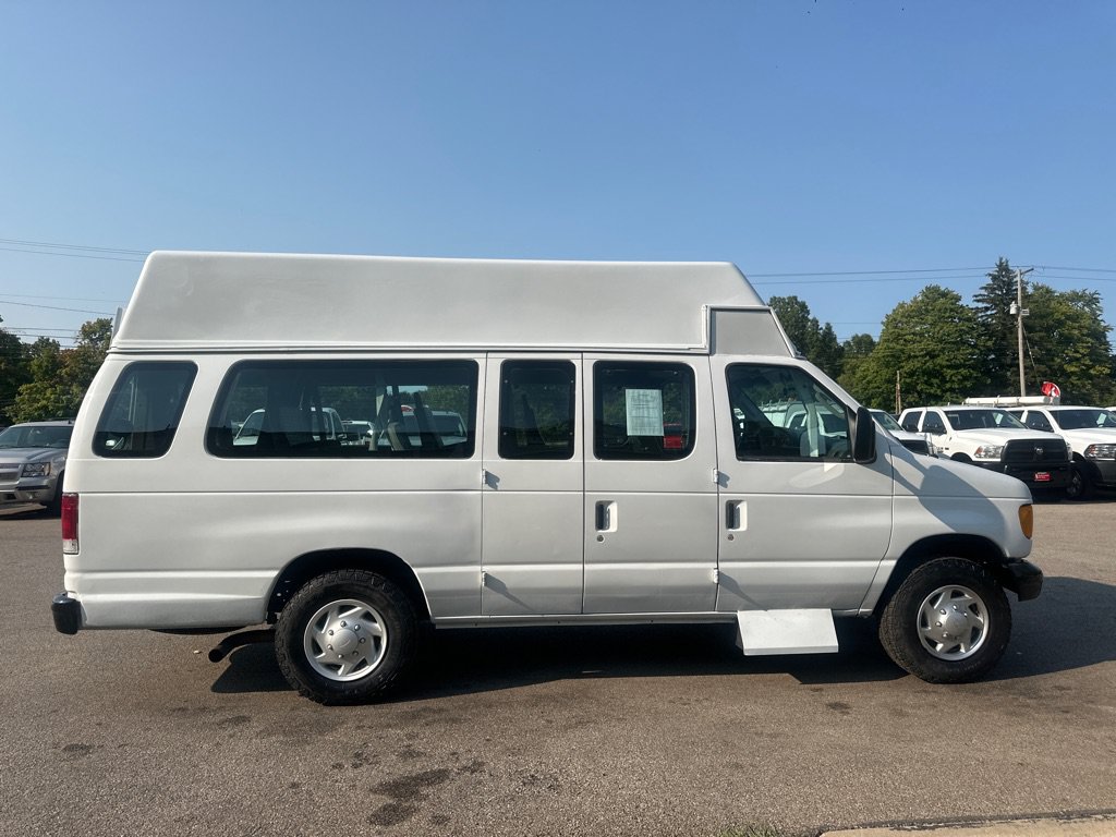 Used 2007 Ford E-250 and Econoline 250 Extended RWD image 5