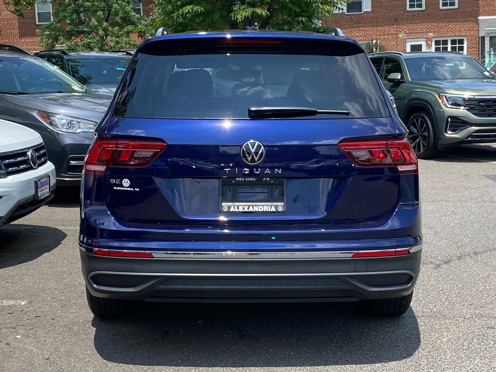 Certified 2023 Volkswagen Tiguan SE FWD image 4