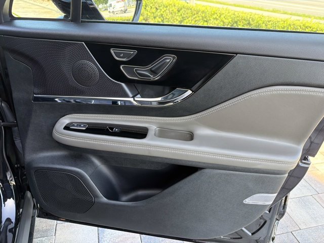 New 2026 Lincoln Corsair Premiere FWD image 16